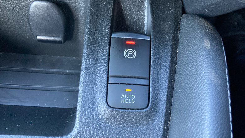 Nissan Qashqai 1.3 DiG-T 160 Acenta Premium 5dr Petrol Hatchback